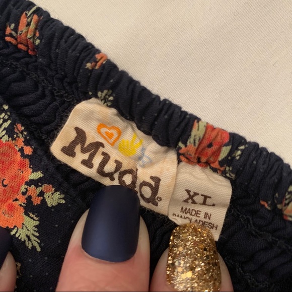 Navy Floral Spaghetti Strap w/ irregular hem line - Picture 2 of 5